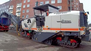 Milling machine